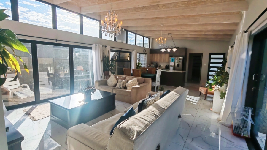 3 Bedroom Property for Sale in Hartenbos Heuwels Western Cape